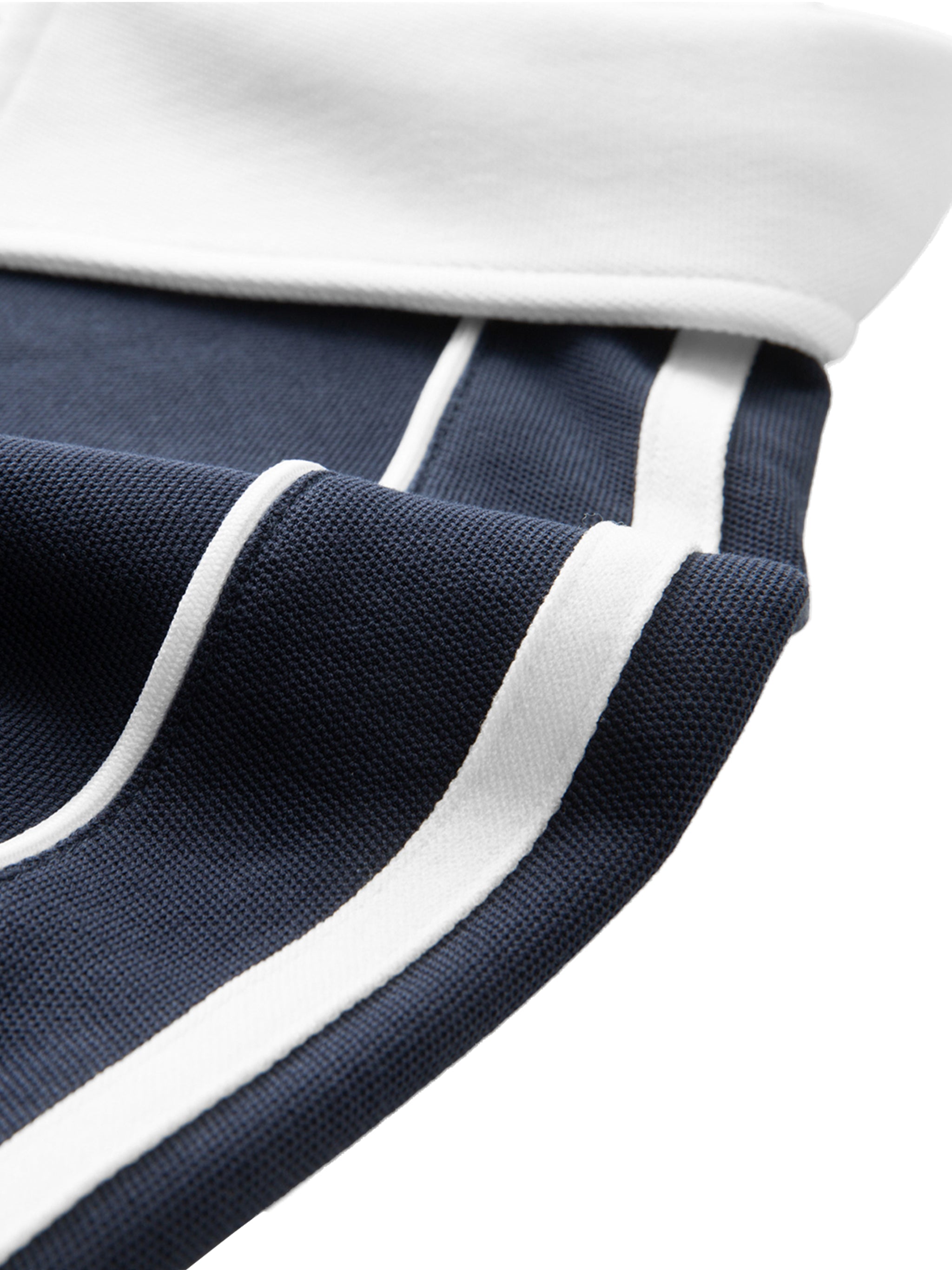 streetwear,polo shirt,contrast collar,short sleeve polo,modern streetwear,premium streetwear,casual wear,relaxed fit,minimal style,polo